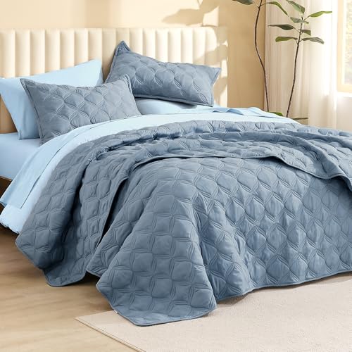 Image of Litanika California King Quilt Bedding Set, Grayish Blue Oversized Lightweight Comforter Bedspreads & Coverlets, Boho Farmhouse Bedding Cover Bed Decor All Season, 3 Pieces (1 Quilt, 2 Pillowcases)