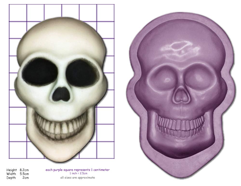 Tête de mort souriante moulée à la main : objet d'art aux finitions réalistes