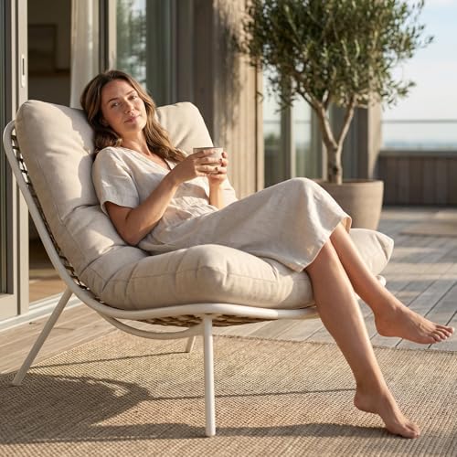 SWITTE Wicker Chaise Lounge Chair, Outdoor Comfy Papasan Recliner with