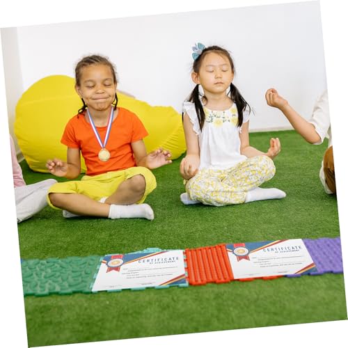 Ipetboom 10枚 賞状用紙 コート紙製 耐久性のある小学生向け英語版賞状 学業や卒業式にな 学生の成果を讃える繊細なデザイン