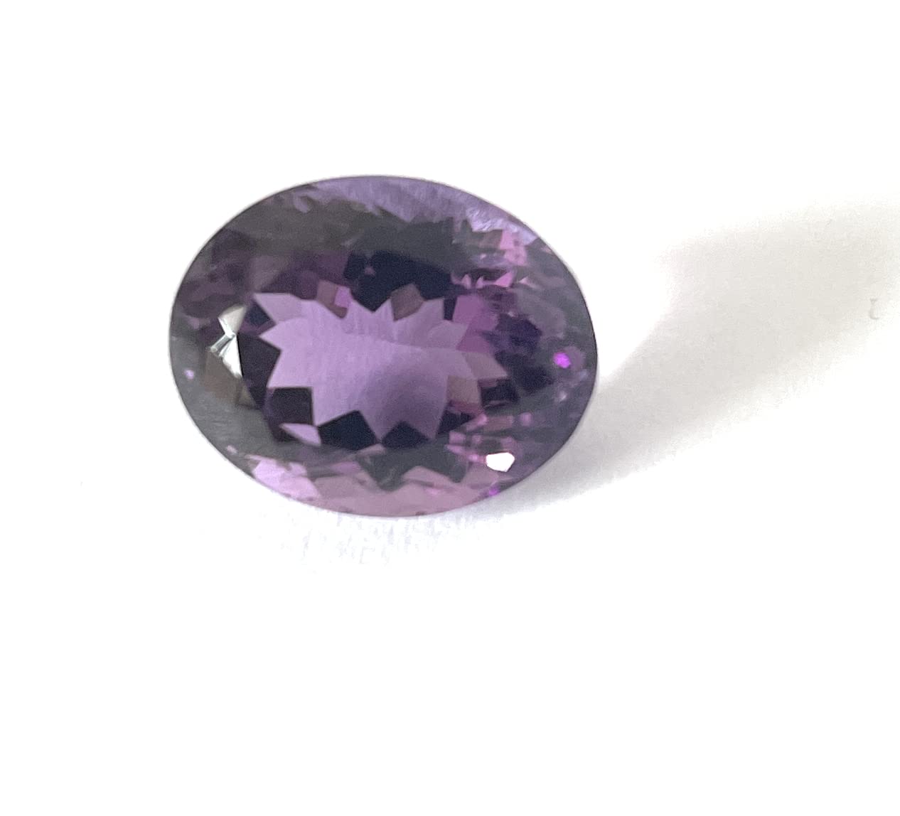 Natural Amethyst Brazilian Gemstone 6 Carat (Diamond Cut)