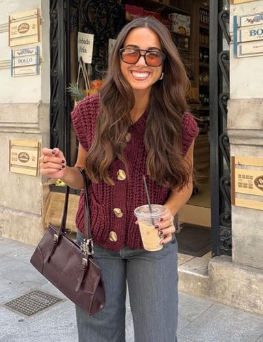 Wyeysyt Sweater Vest Women Cropped Chunky Knit Vest Casual Button Down Crochet Sleeveless Knitted Sweater Vest with Pockets3