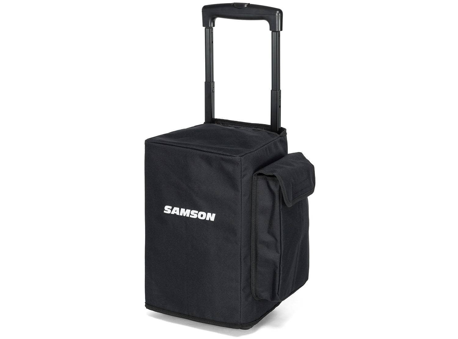 Samson Staubschutz-Cover SADC208 für Expedition XP208W – Schutzhülle mit Zubehörfach für Kabel & Mikrofone, ideal für mobile PA-Systeme und Studio-Transportschutz