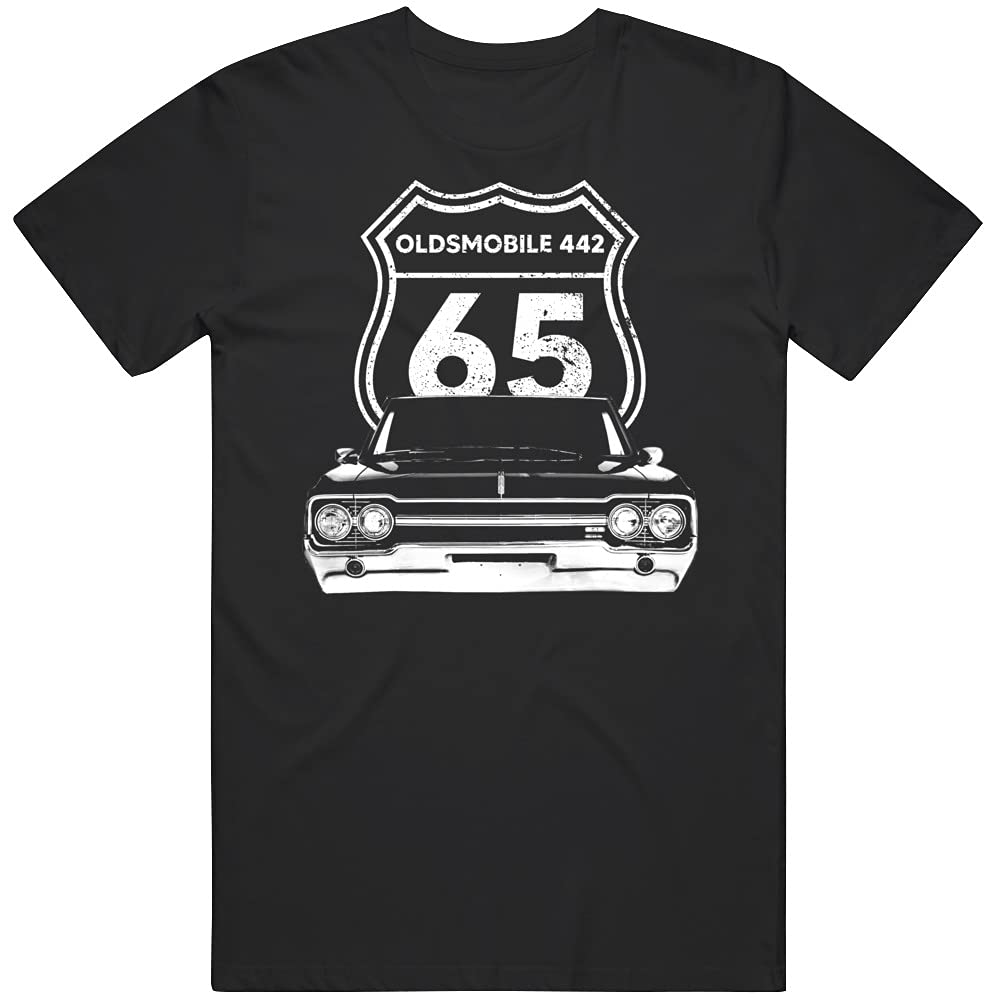 PurpleMonkeyTees1965 Oldsmobile 442 Front Grill View with Highway Sign T Shirt