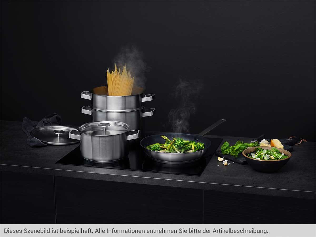 AEG Kochgeschirr-Set A4SS / Alle Beheizungsarten / 1 Fettpfanne / 2 Töpfe + Deckel / 1 Edelstahlsieb