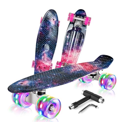 BELEEV Kinder Skateboard 22 Zoll mit LED Leuchtrollen Wheels, Komplette Mini Cruiser Skateboard für Kinder Jugendliche Erwachsene, LED Leuchtrollen mit All-in-one Skate T-Tool für Anfänger