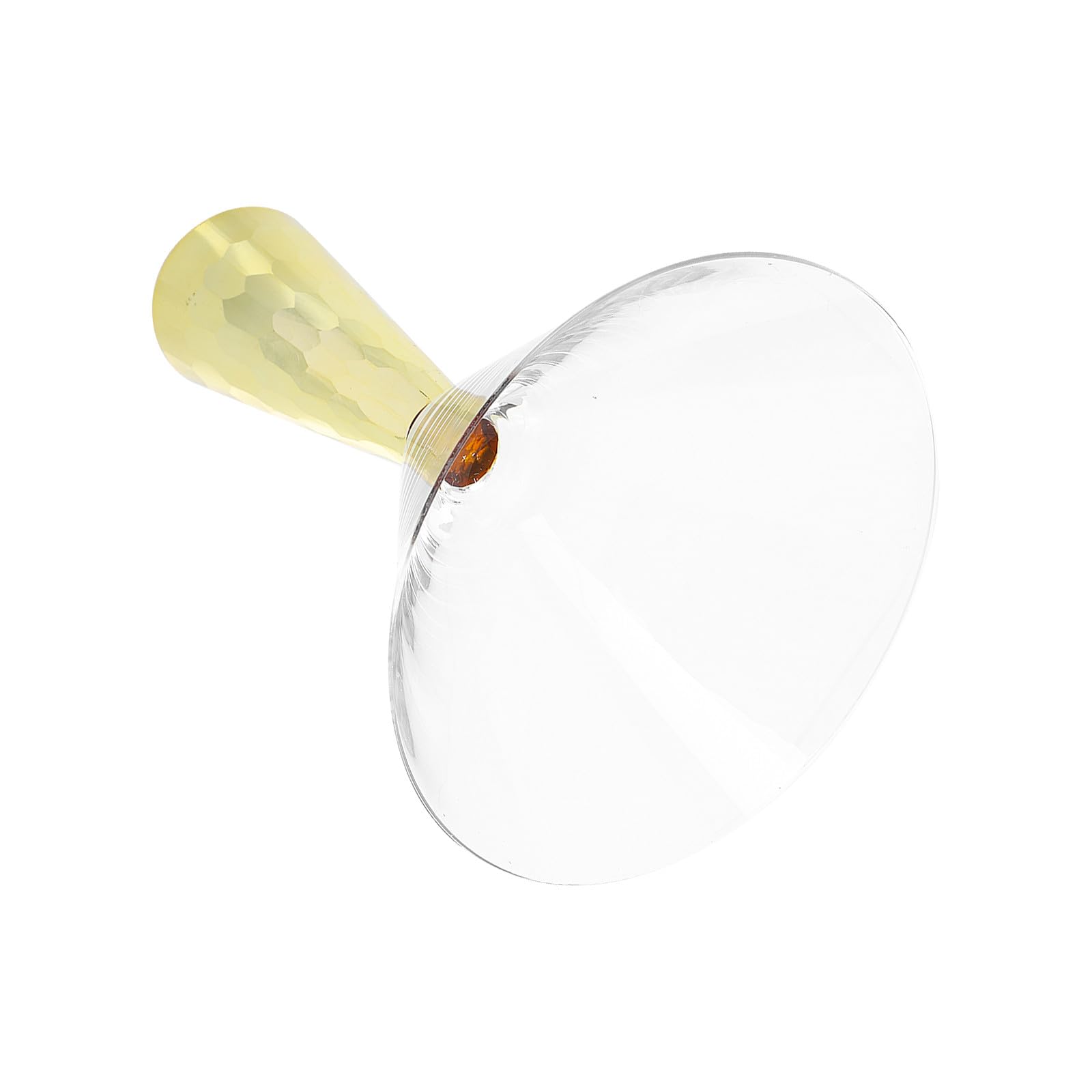 Verre à cocktail en verre or pour réussir vos soirées festives à la maison avec style
