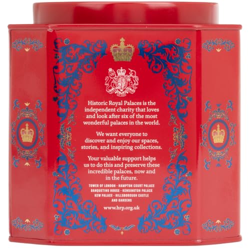 Image of Harney & Sons Royal Holiday Black Tea, 30 Pyramid Sachets | Festive black tea with plum, apricot, cherry, vanilla & bergamot flavors in 30 pyramid sachets.