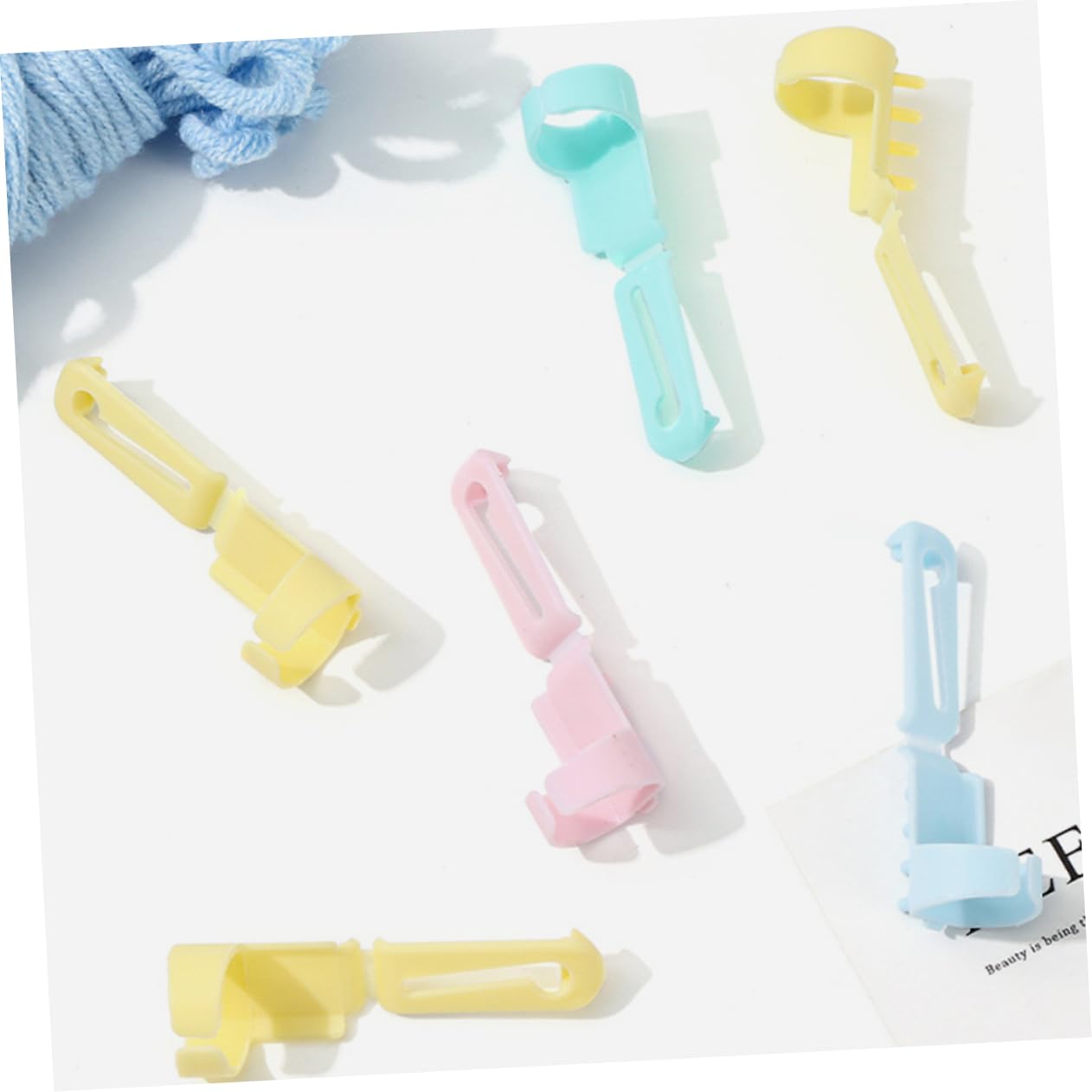 DOITOOL 4 Sätze Teiliges Finger Yarn Trennringe Praktischer Wollorganizer Bunten Farben Wiederverwendbare Strickhilfe Für Häkeln Und Stricken Zubehör Für Handarbeiten 16 Stück * 4