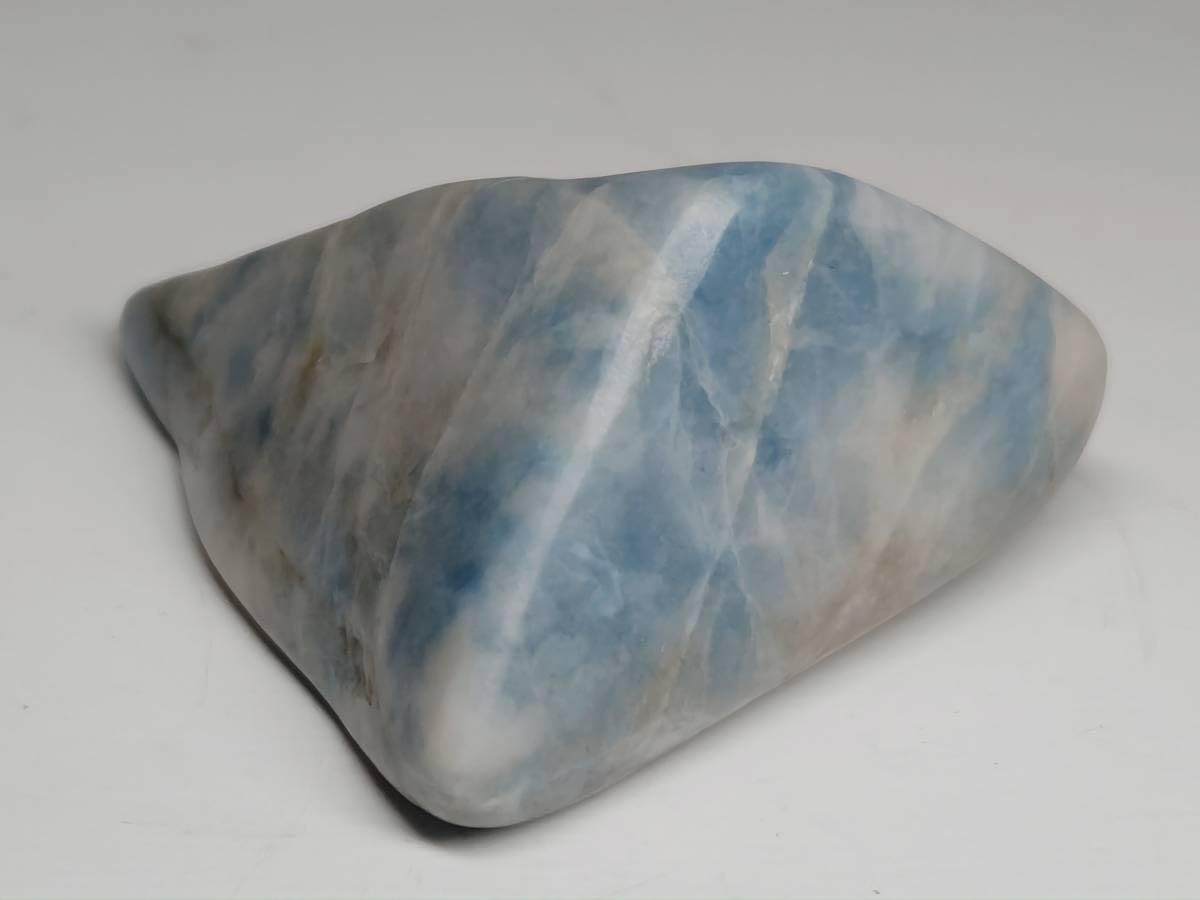 Amazon.co.jp: 41g翡翠原石ヒスイ鉱物鑑賞石糸魚川水石自然石天然石