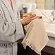 nice homeit Set mit 2 Handtüchern mit Fransen aus 100 % natürlicher ringgesponnener Baumwolle – weich, sehr saugfähig, dünn, leicht, schnell trocknend – Made in Italy Taupe