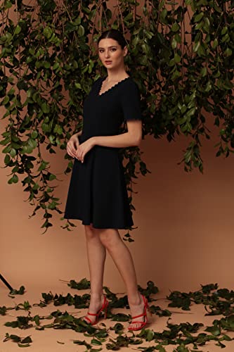 Maggy London Women's Scallop Trim V-Neck and Short Sleeve Desk to Dinner Office Workwear Event Occasion Guest of4