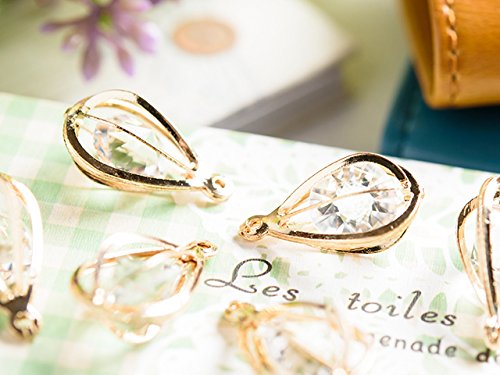 雫形 ガラスビーズのピアス／イヤリング しずく型ガラスビーズのピアス・イヤリング(ピンク) ピアス