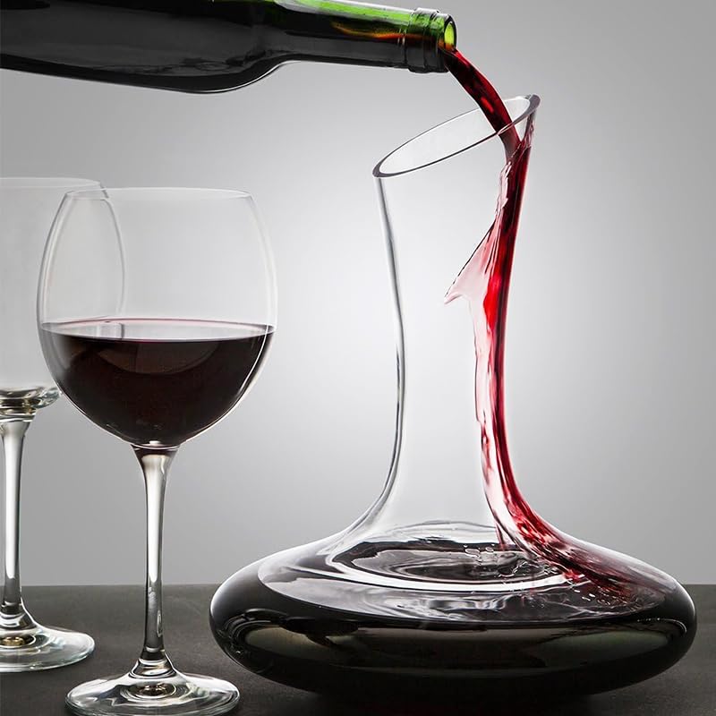 Virsus Decanter in Vetro per Vino DE018, Capacità 1,4 Litri, Misura 21x23 cm, Caraffa Trasparente senza Piombo, Aeratore per Vino, Accessori per Sommelier, Regalo per Feste ed Eventi