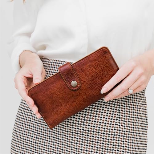 Portland Leather Goods Women's Bifold Wallet – Slim Design with Secure Snap, 8 Card Slots & Interior Zipper Pocket – Nutmeg3