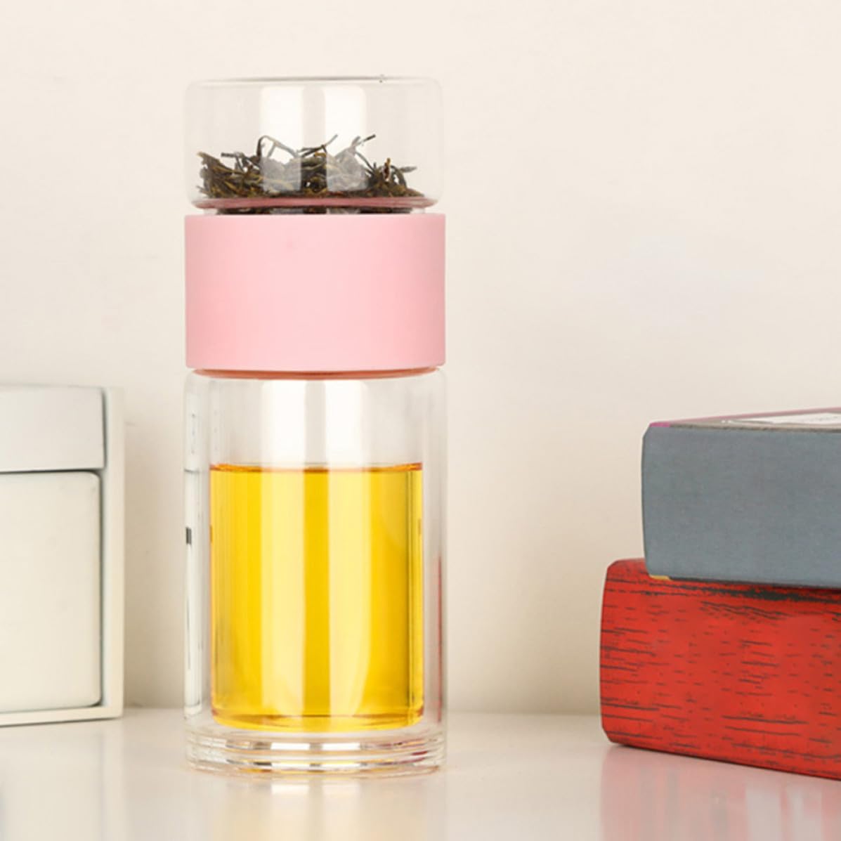 Gadpiparty 300ml Glass Tea Infuser Bottle with Tea Filter Easy to Carry and Anti-scalding for Home and Travel