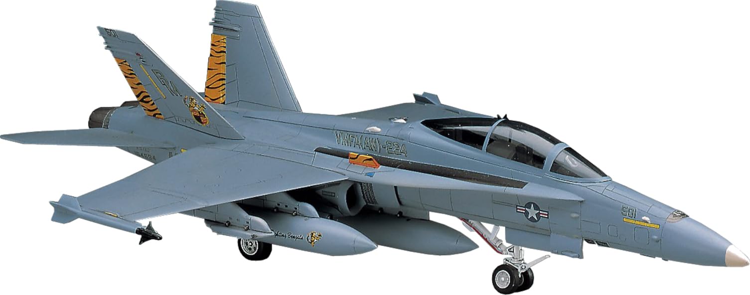 Amazon.co.jp: ハセガワ 1/72 アメリカ海軍 F/A-18D ホーネット