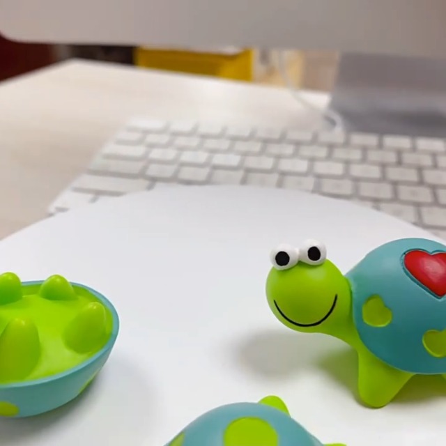 Amazon.com: Rayberro Computer & TV Monitor Decoration Figurines, 4