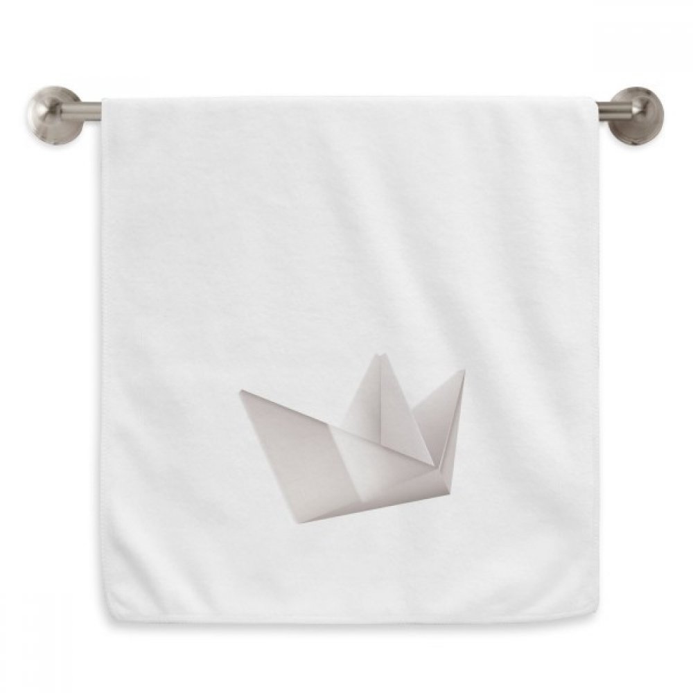 Serviette de toilette géométrique motif diadème tissu blanc haut de gamme