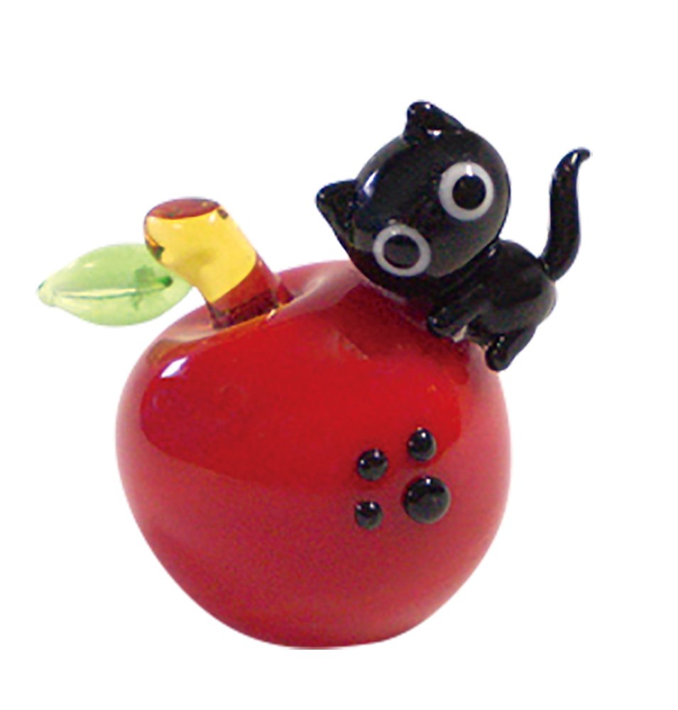☆黒猫ちゃんとキラキラりんごが可愛い猫ちゃんイヤリング☆ Amazon.co.jp: かわいい 手作り ガラス細工 りんごと黒猫 : ホーム