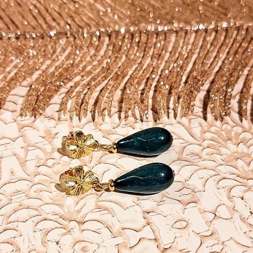 Pendientes flor perla con reflejos iridiscentes verdes en oro de 24K 4