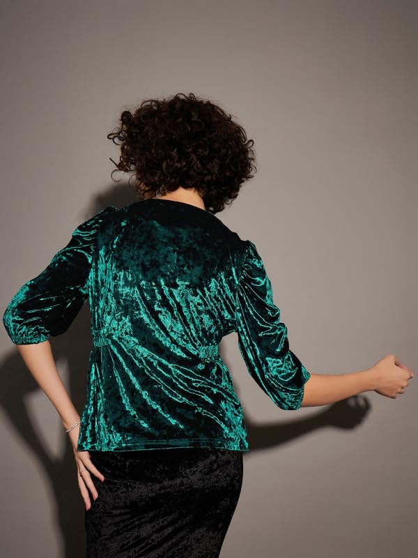 Image of SASSAFRAS Emerald Velvet Front Button Top