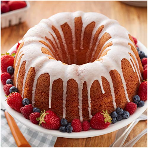 Image of Wilton Perfect Results Premium Non-Stick 9-Inch Fluted Tube Cake Pan, Set of 2