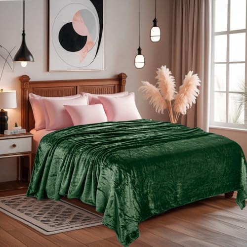 Image of Abrazo AC Blanket | 300 GSM Lightweight Super Soft Cozy for Bed, Sofa, Couch, Travel & AC Room | Double Bed 220x240 cm | Solid Color | Breathable All-Season Comfort (Green)