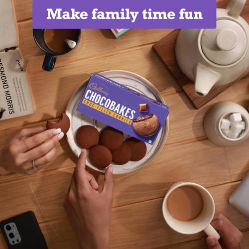 Image of Cadbury Chocobakes ChocFilled Cookies,126.5 g (Pack of 4)