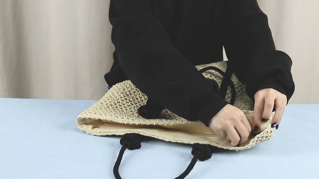 Bolso de playa tejido Gladdon para mujer miniatura 7