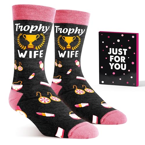 Image of VICRAZY Father Day Gifts for Husband, Dad, Grandpa, Men - First Mother's Day for Pregnancy Mom, Wife - Funny Bigfoot gifts