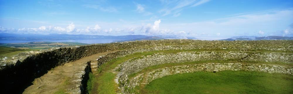 Interiors View Of Grianan Of Aileach, Grianan Of Aileach, County Donegal, República de Irlanda por The Irish Image Collection/Design Pics (68 x 22)