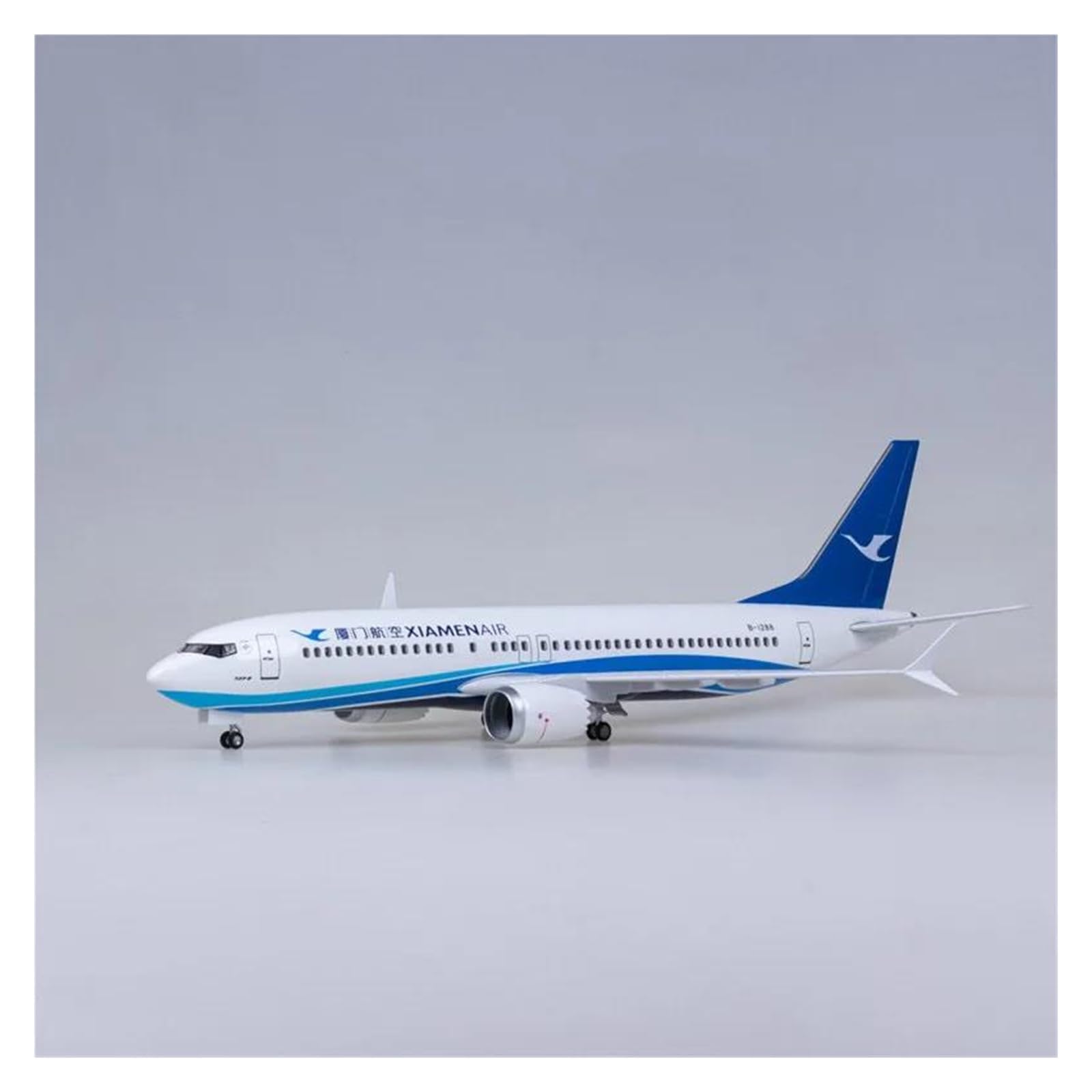 Plane Giocattolo Per XIAMEN Airlines B737MAX 737 Modelli Aeroplani Aerei Giocattoli Ruota Leggera Carrello Di Atterraggio Modello Di Aereo In Resina Da Collezione 47CM(Without light)