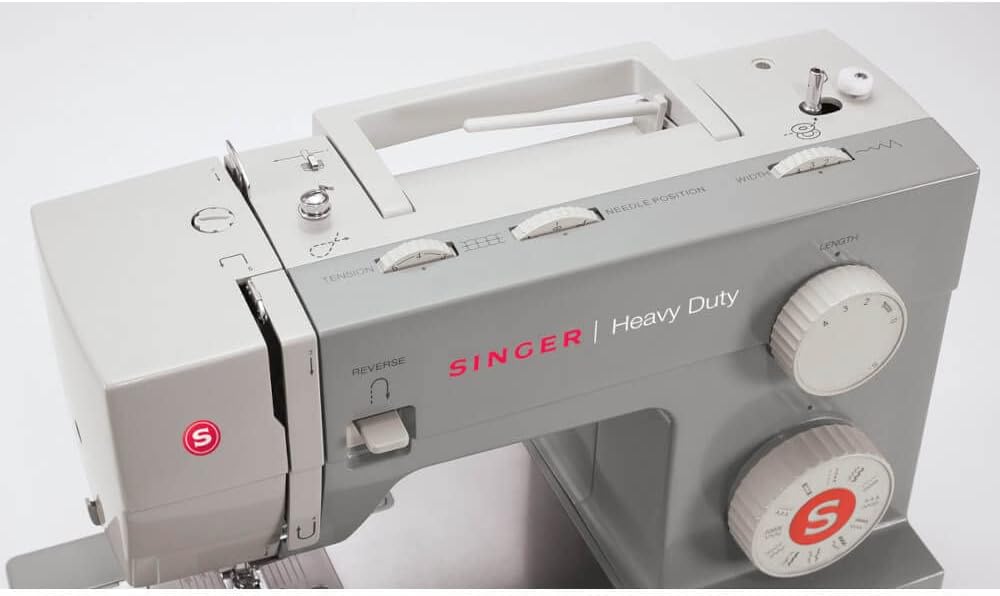 Singer 4411EXTBUND Heavy Duty 4411 Sewing Machine with Extension Table