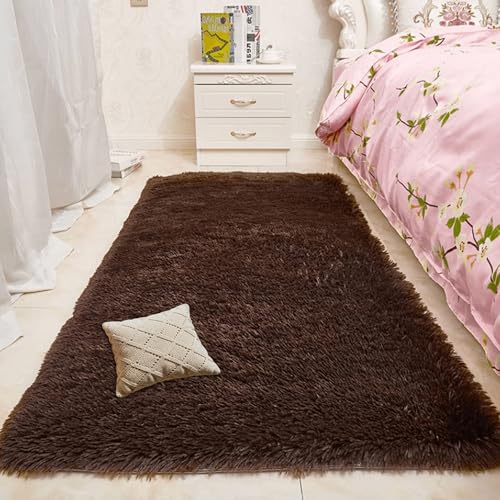 Tapis de salon cosy à poil long pour chambre de bébé brun