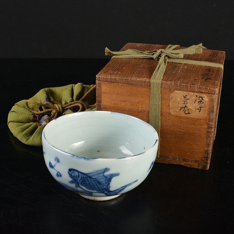 茶道具　古染付　魚波文 　煎茶碗　仕覆付　 表千家碌々斎極め箱　M　R7060 茶道具 古染付 魚波文 煎茶碗 仕覆付 表千家碌々斎