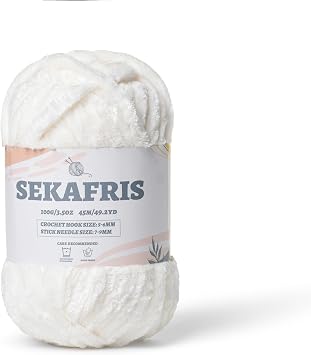 Fuzzy Chunky Chenille Yarn for Crocheting & Knitting, Soft Plush 100g 49.2yd Baby Blanket Yarn for Amigurumi, Crochet Fluffy Velvet White