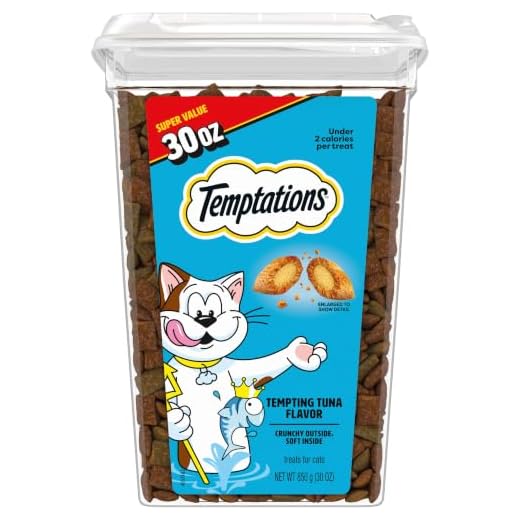 TEMPTATIONS Classic Crunchy and Soft Cat Treats, Tempting Tuna Flavor, 30 oz. Tub