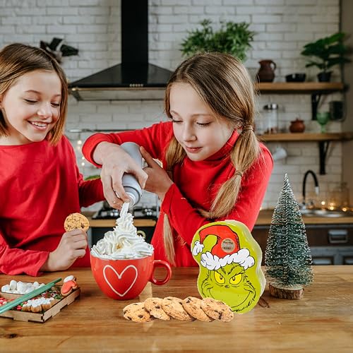 The Grinch Biscuit Tin Gift Set - Adorable Grinch Face Metal Tin with Choc Chip Shortbread Biscuits 150g Wonderful Biscuits Gift Set with Topline Card for Christmas Gifts, Stocking Fillers. - Image 4