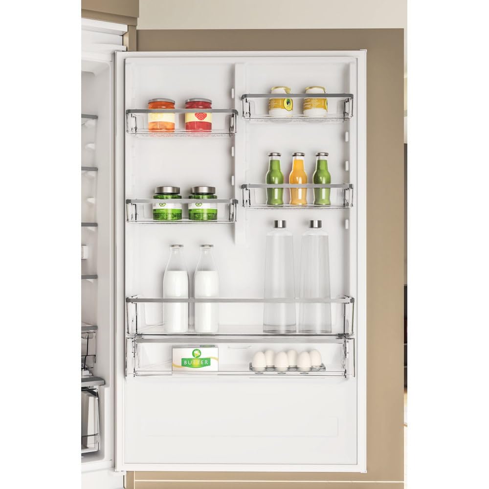 Frigorifero combinato, 295 litri, no frost, incasso [Classe energetica D]