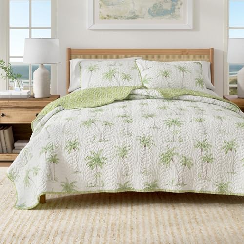 Great Bay Home 3-Piece Full/Queen Microfiber Quilt Set with Shams - Reversible Coastal Print, Lightweight, Layerable Bedding Set - Nautical Bedspread for All Seasons (West Palm Trees)