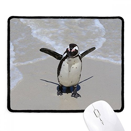 Alfombrilla de ratón con bordes cosidos y diseño de pingüino