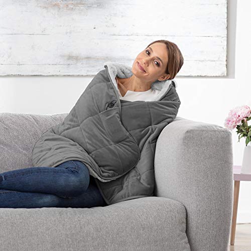 medisana HB 674 3in1 Kuschelheizdecke für Unterwegs mit Powerbank, Poncho, Überwurf, variable Einsatzmöglichkeiten, waschbar, Abschaltautomatik, Überhitzungsschutz, Grau