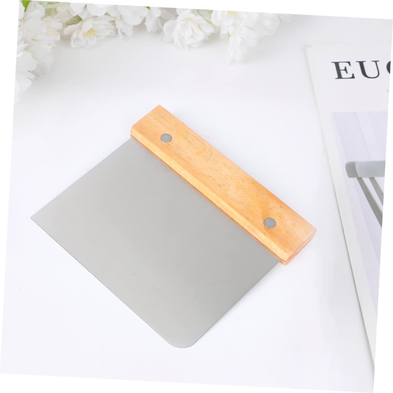 LALADEFIEE 2pcs Flour Scraping Baking Knife Kitchen Gadgets Home Gadgets Dough Scraper Pizza Pastry Cutter Wooden Silver Random Color