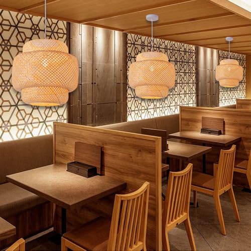 Lámpara colgante de mimbre beige ideal para iluminar tu mesa de comedor 4