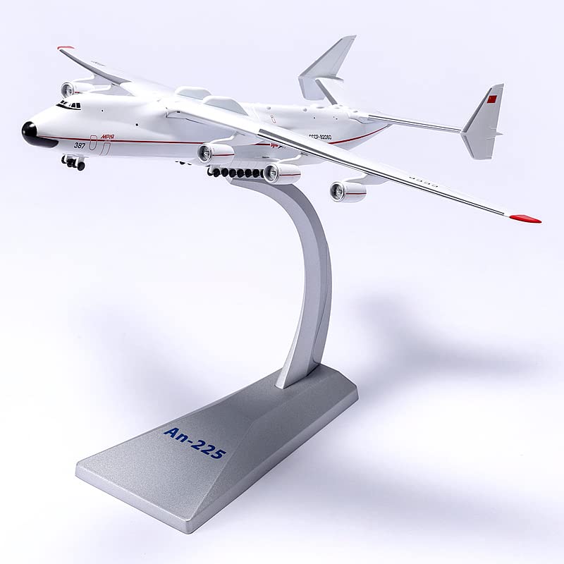 アントノフ　CCCP 82060 航空機　模型 アントノフ CCCP 82060 航空機 模型 - メルカリ