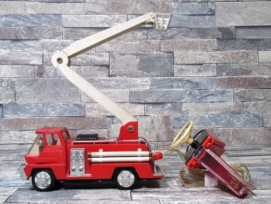 Amazon.co.jp: 1965-1975年 消防車 はしご車 リモコンカー バンザイ