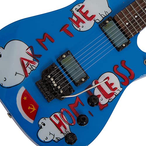 m Morello (Rage Against The Machine) Guitare personnalisée « Arm The Homeless » : réplique miniature de guitare… - Les Beatles, Paul McCartney, John Lennon, RIngo Starr, George Harrison m Morello (Rage Against The Machine) Guitare personnalisée « Arm The Homeless » : réplique miniature de guitare… – Image 5