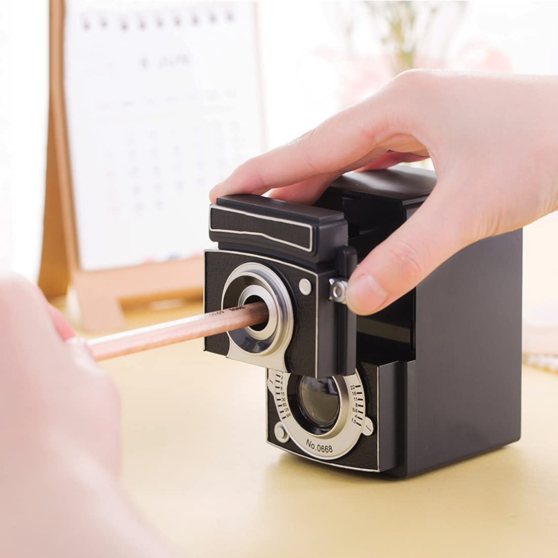 MRKU Retro-Stift mit Doppel-Rückkamera, einfacher Bleistiftspitzer für Studenten und Büros, einstellbare Dicke, handgekurbelt
