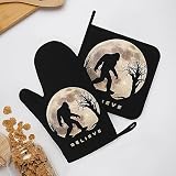 Funny Bigfoot Sasquatch Full Moon Oven Mitts and Pot Holders Set Heat Resistant Non-Slip Silicone Oven Mittens with Oven Gloves and Hot Pads Potholders for BBQ Kitchen Baking Cooking, Quilted Liner